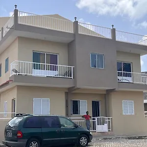 https://pensao-sol-e-luna.cape-verdehotels.com
